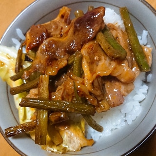 おかわりしてね☆牛カルビ丼